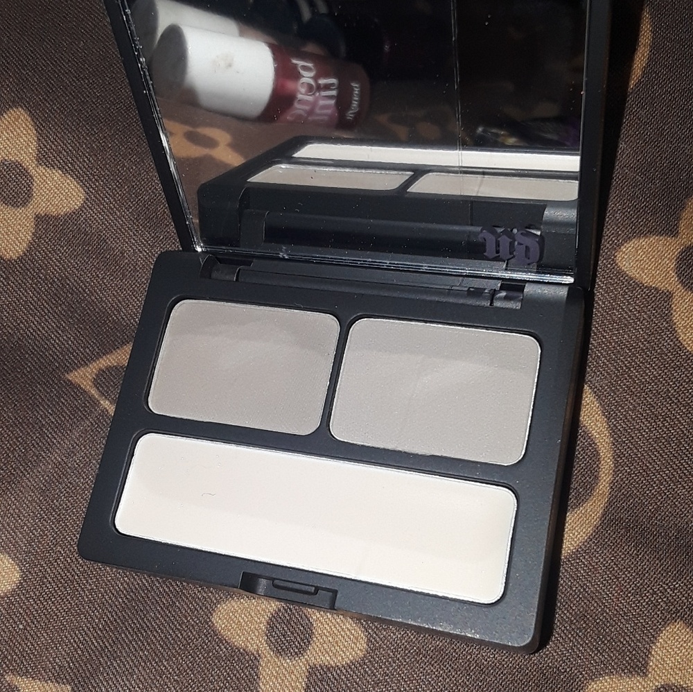 Make up - Picture 3 of 8
